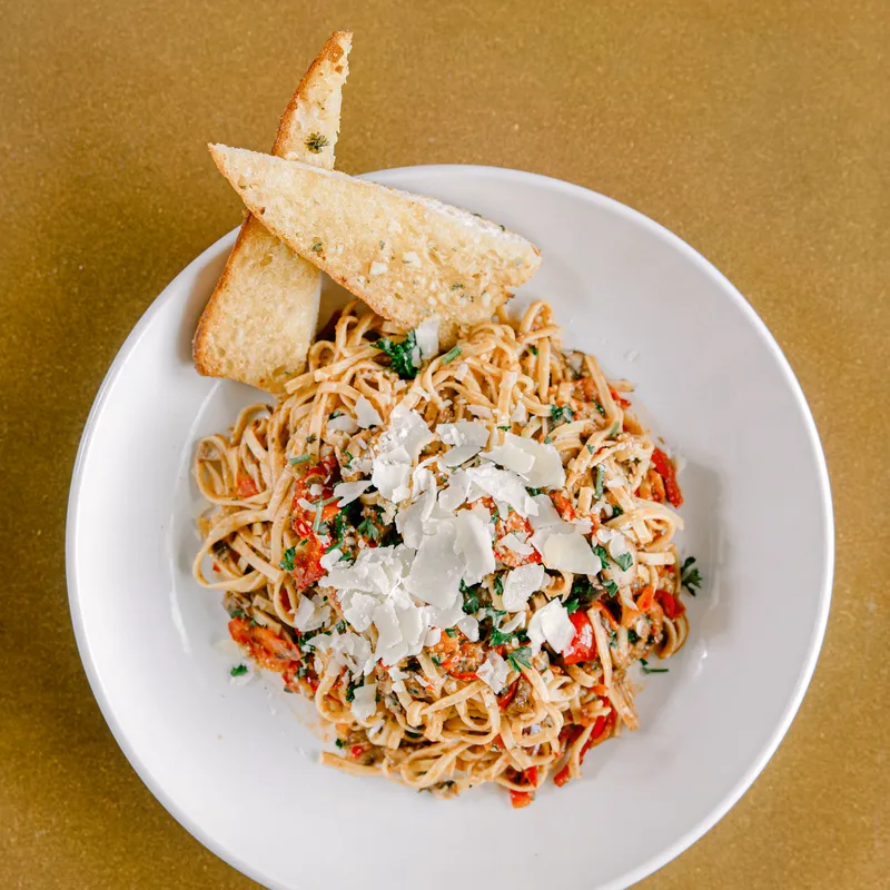 Roasted Garlic Linguine