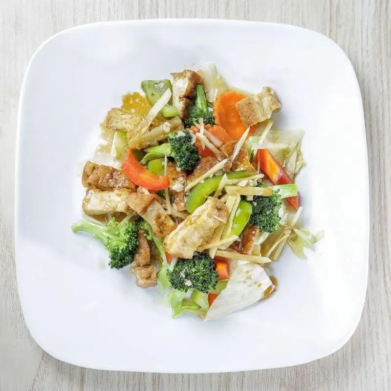 V27. Ginger Stir-fry   (Tofu or Veg)