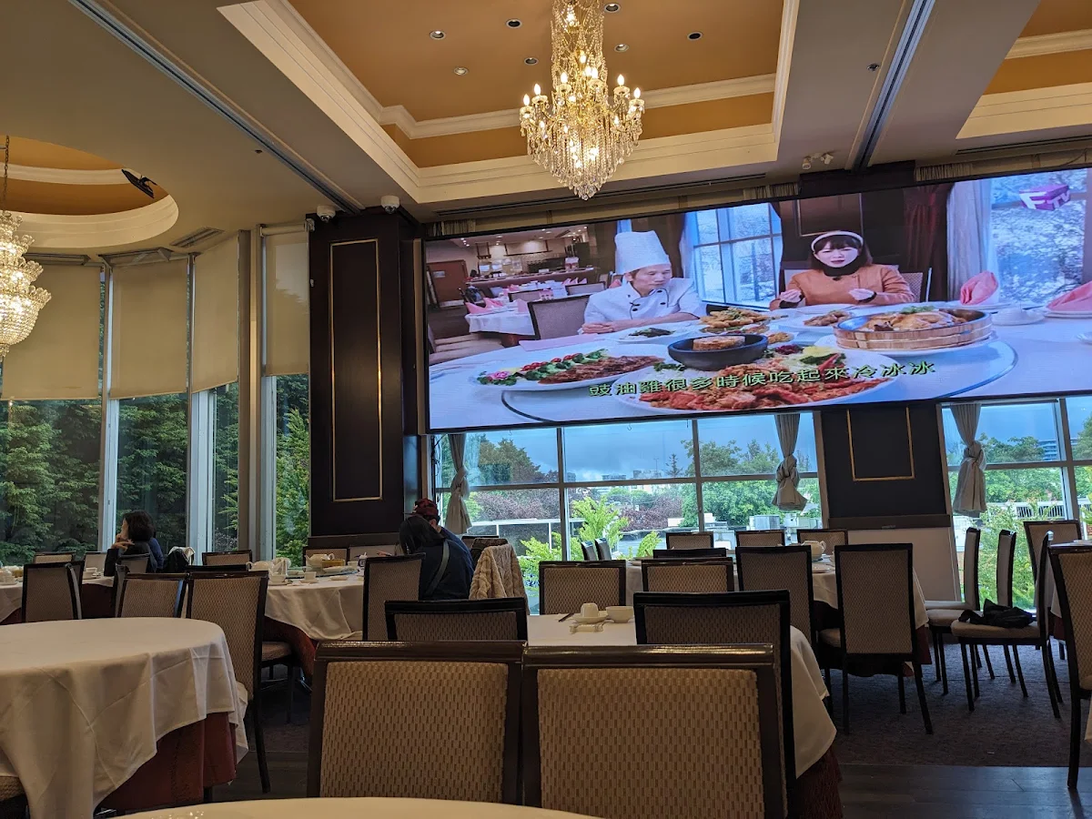 Vibe, Royal Garden Seafood Restaurant
