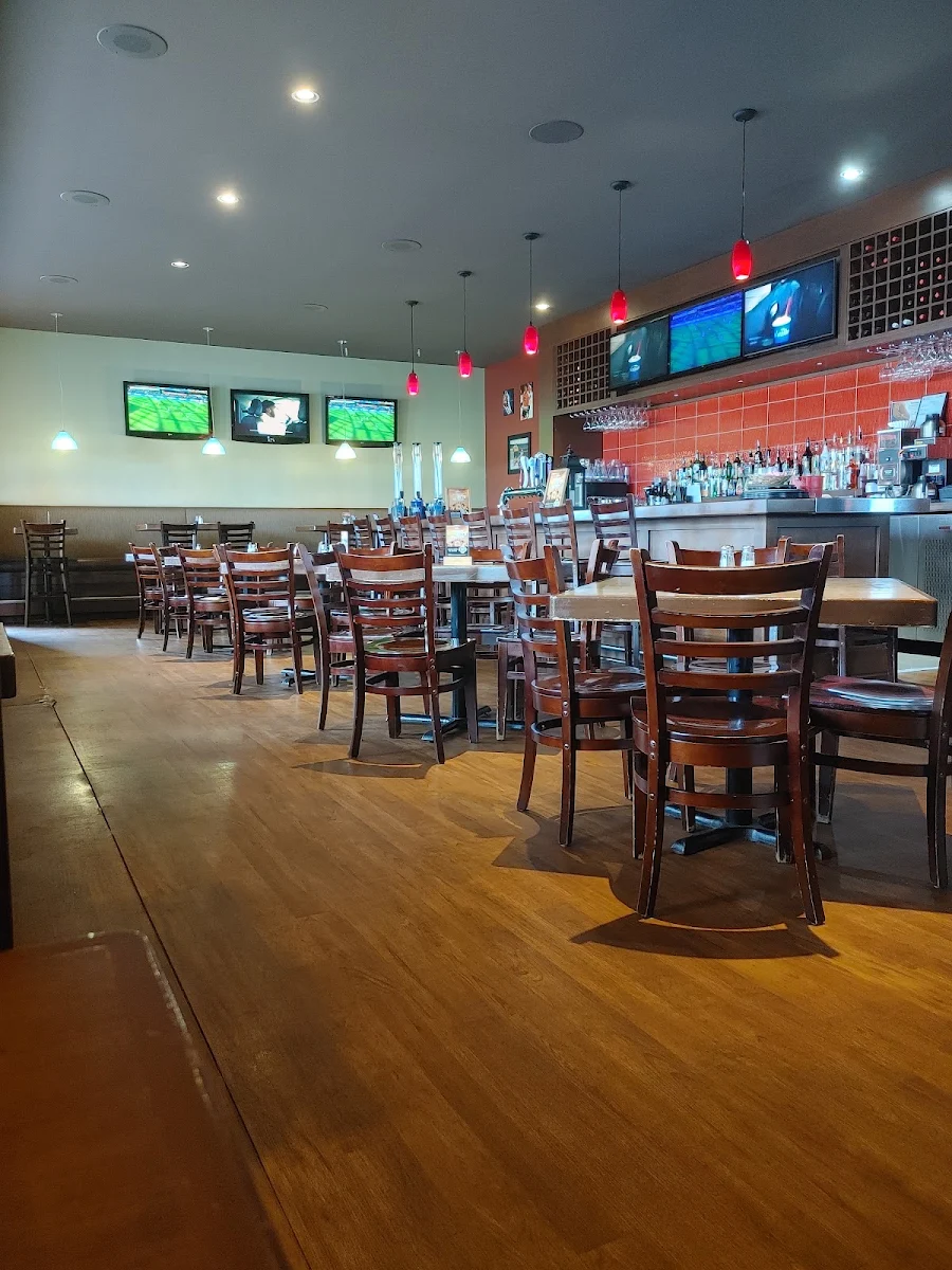 Vibe, Pizza Place