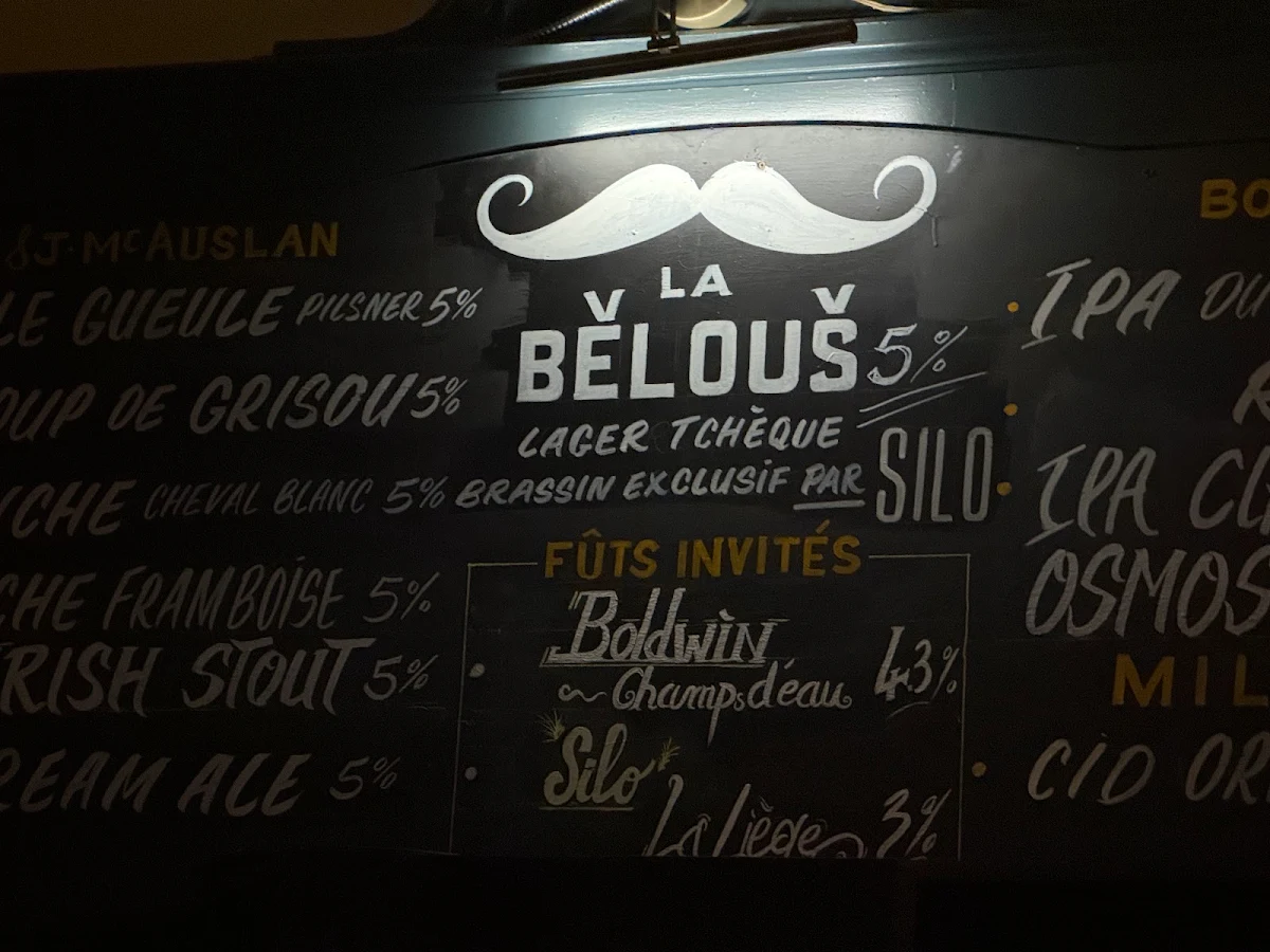 Menu, Bílý Kůň