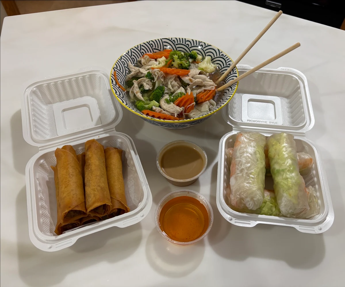 Food & drink, Pho Anh Huyén II Noodle House