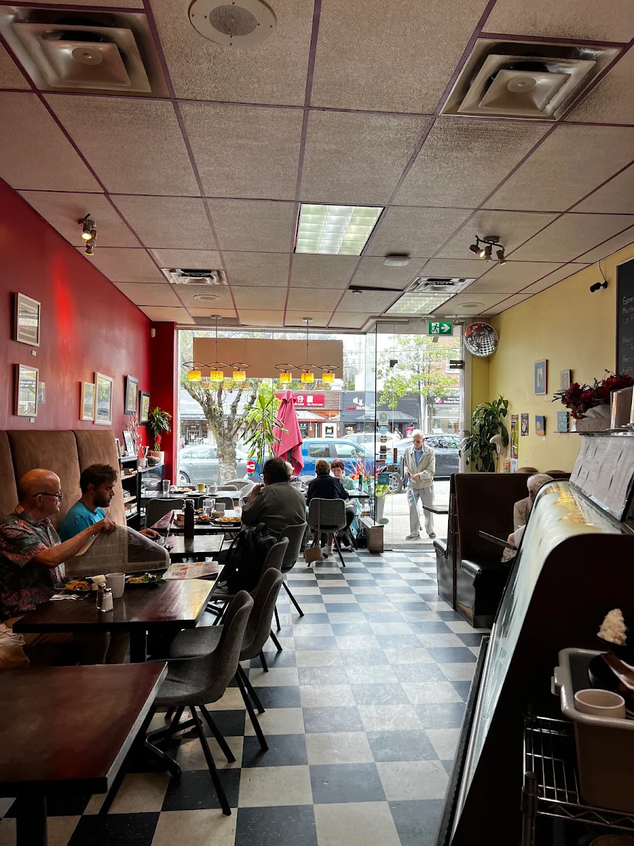 Vibe, Legato Cafe