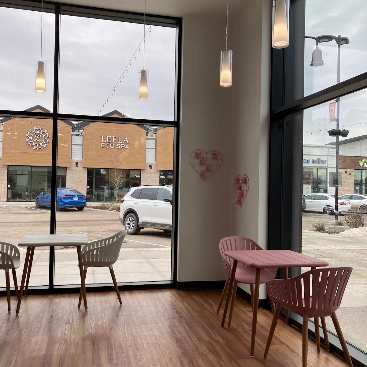 Vibe, Love at First Scoop & Coffee