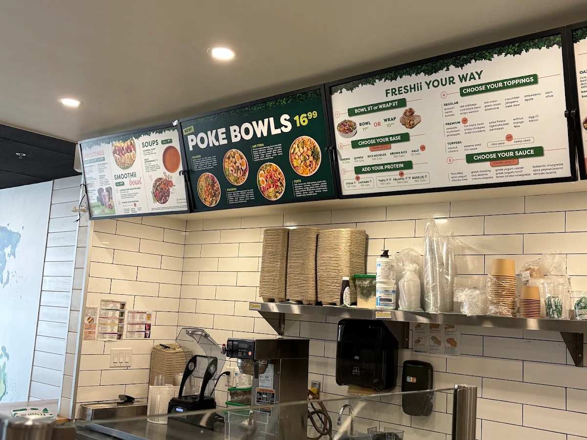 Menu, Freshii