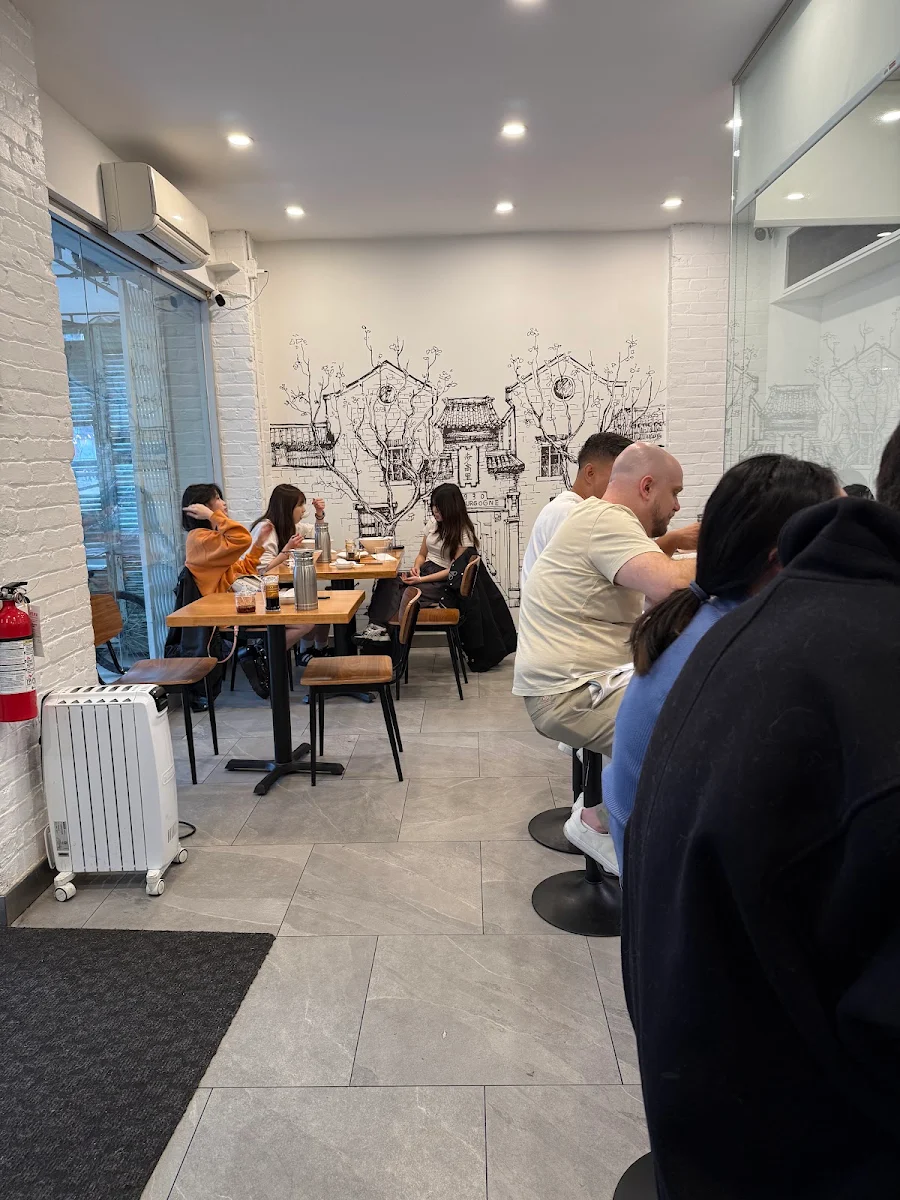 Vibe, Sang-Ji Fried Bao (DownTown)