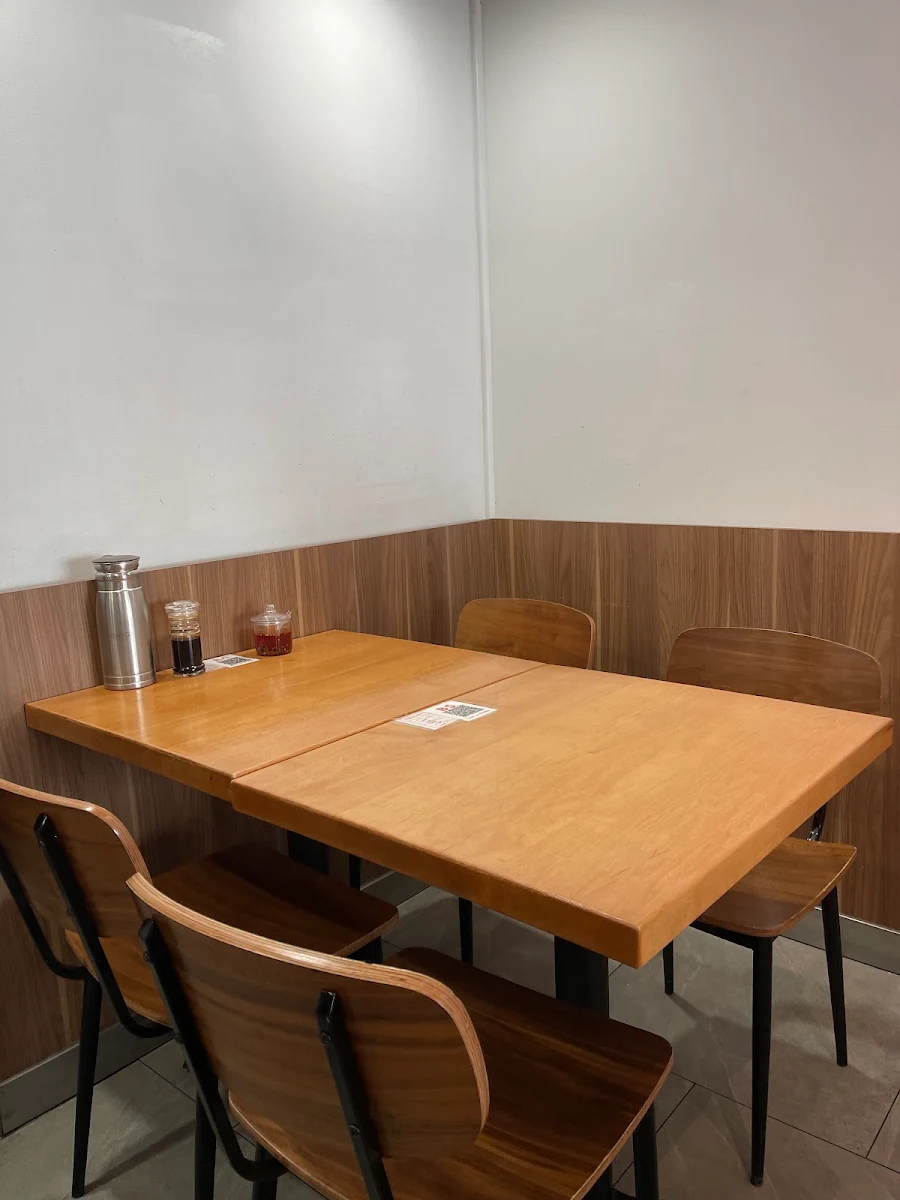 Vibe, Sang-Ji Fried Bao (DownTown)