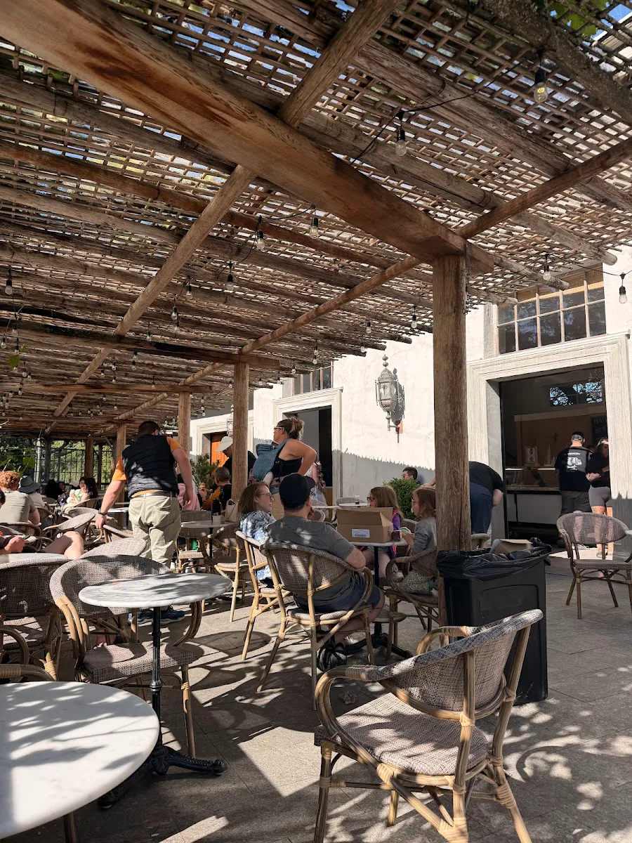 Vibe, Billy Gruff Creamery & Bistro