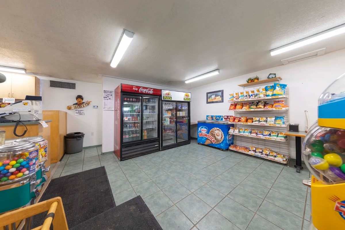 Vibe, Percy's Pizzas & Subs