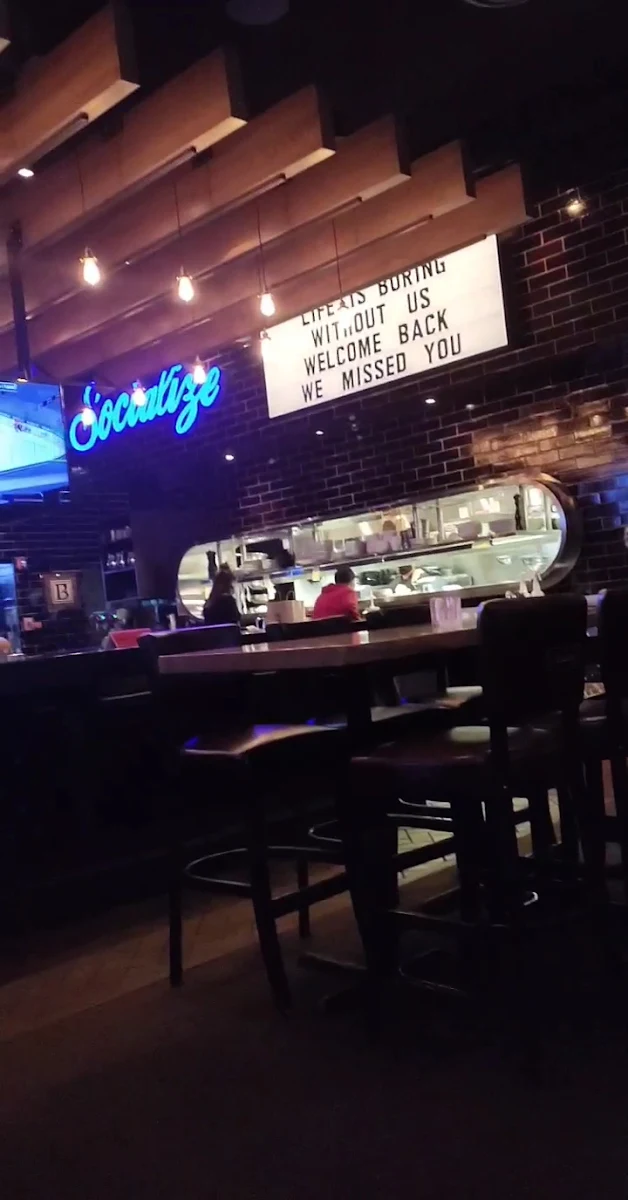 Vibe, Browns Socialhouse