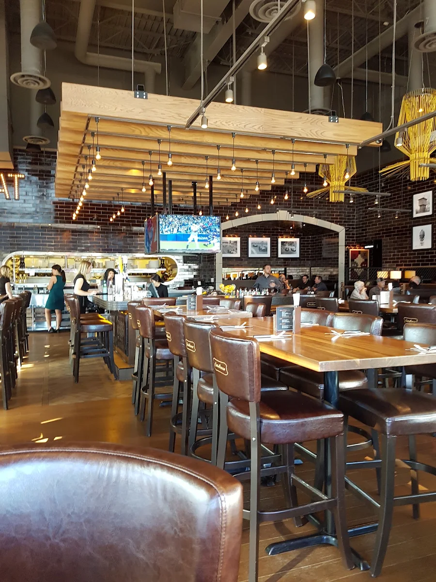 Vibe, Browns Socialhouse