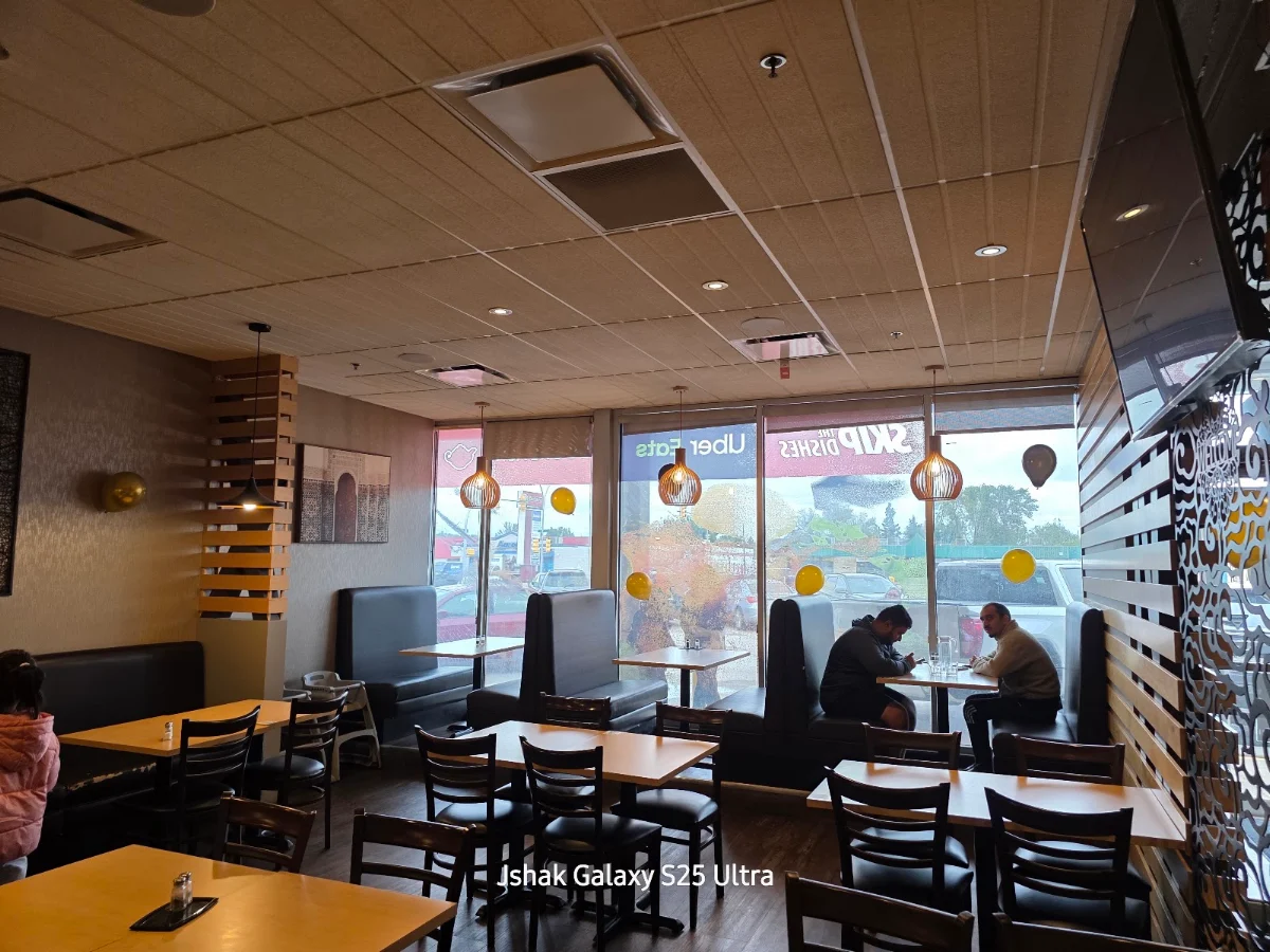 Vibe, Karahi Guys Restaurant