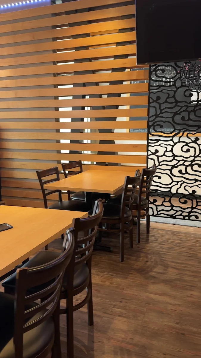 Vibe, Karahi Guys Restaurant