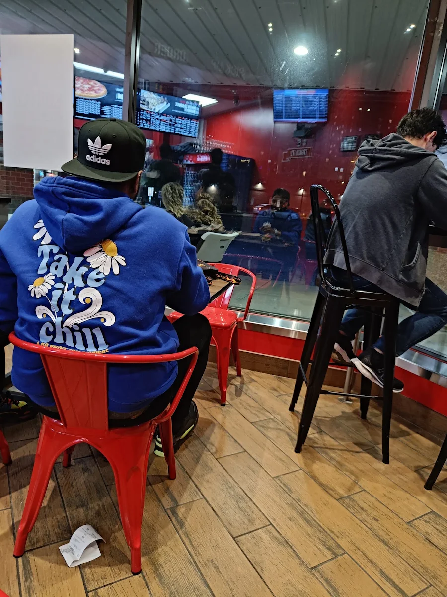 Vibe, Domino's Pizza