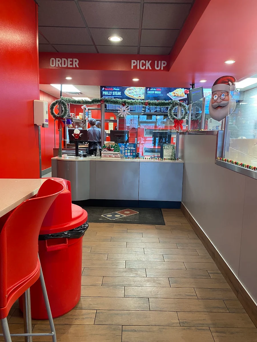 Vibe, Domino's Pizza