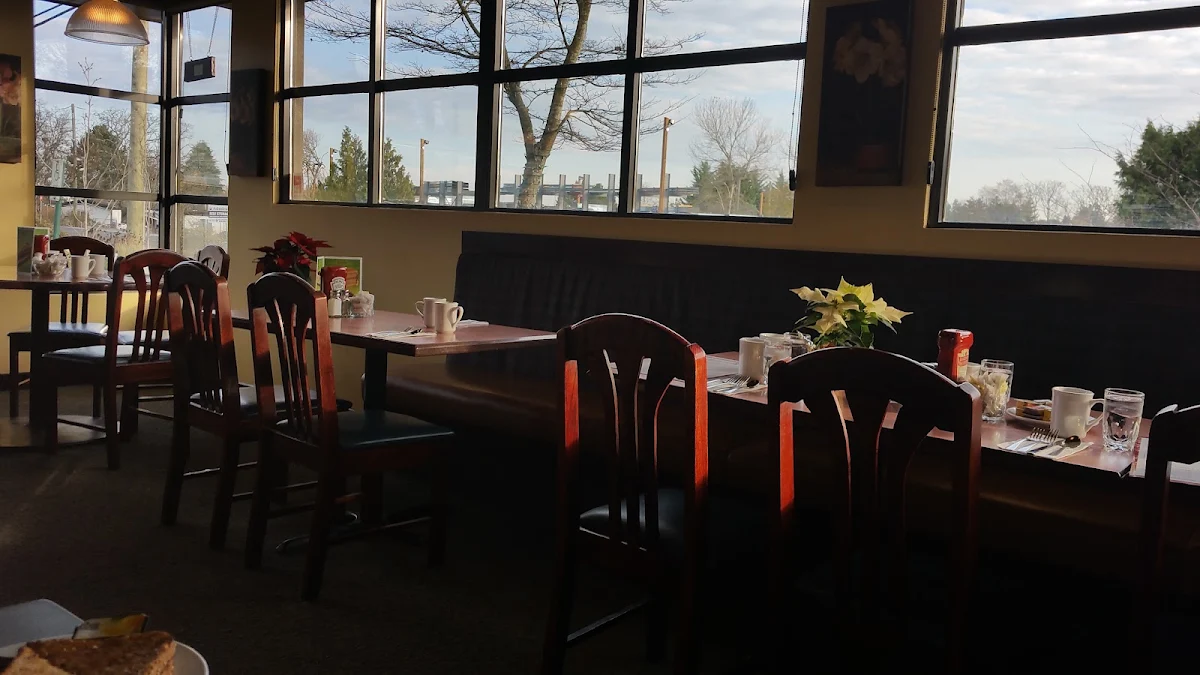 Vibe, Apple Tree Restaurant