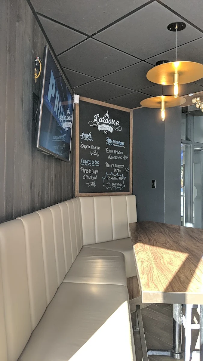 Menu, Rôtisserie St-Hubert