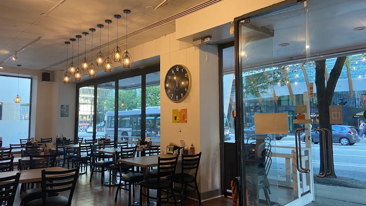 Vibe, Pho Georgia Express