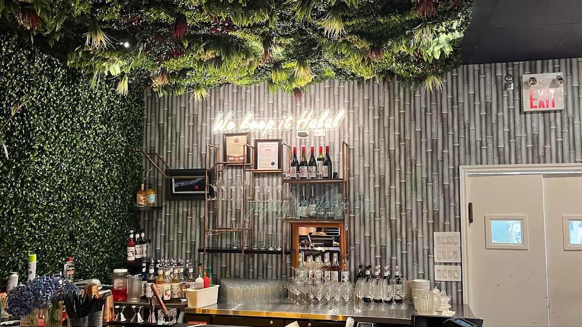 Vibe, Salt & Steak Restaurant