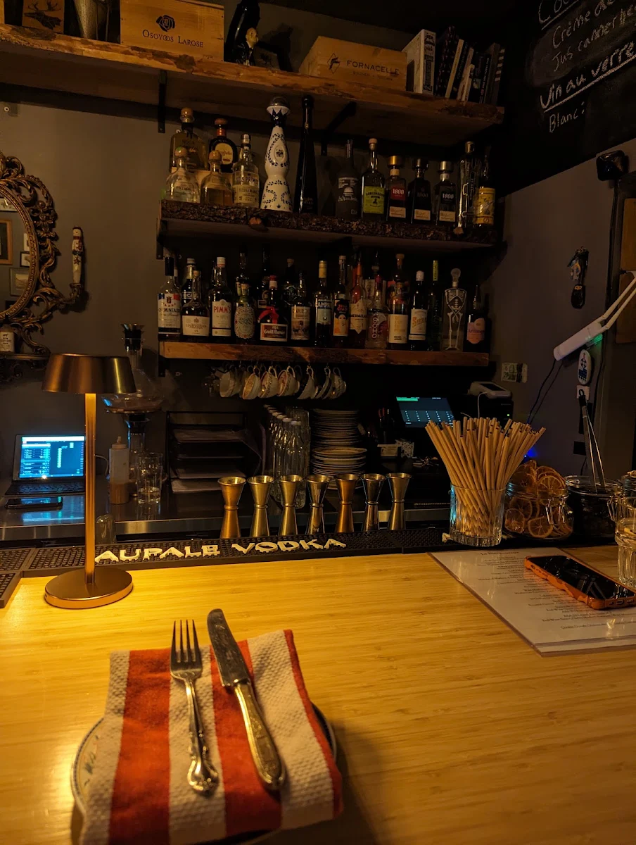 Vibe, Restaurant Le Bienheureux