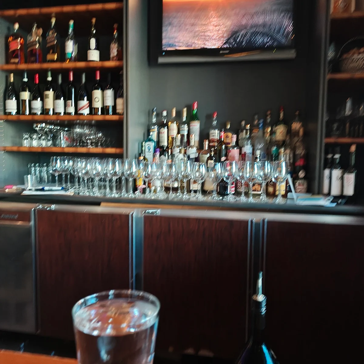 Vibe, Janet Lynn's Bistro