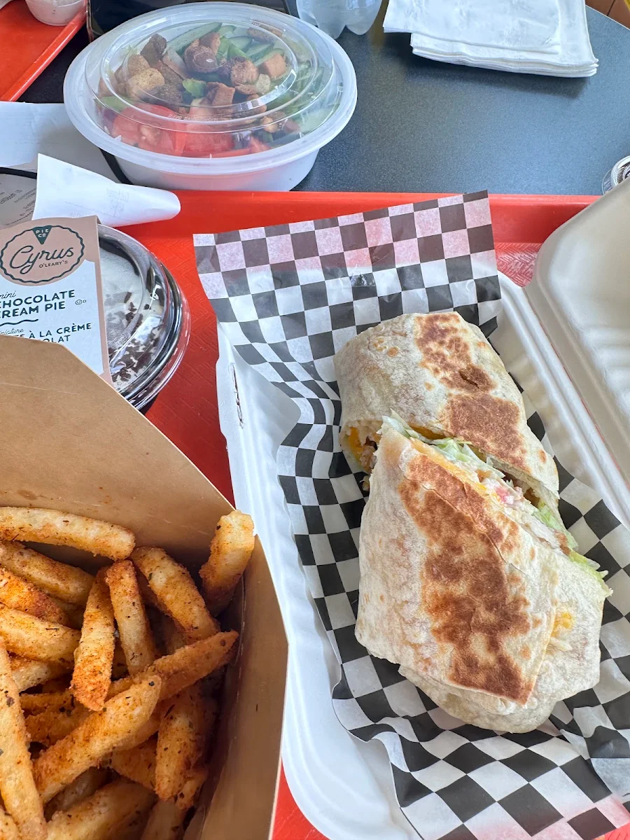 Food & drink, Fried Chicken Club (St. Laurent Blvd)
