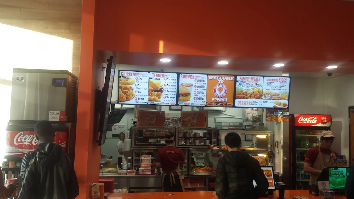 Menu, Popeyes Louisiana Kitchen