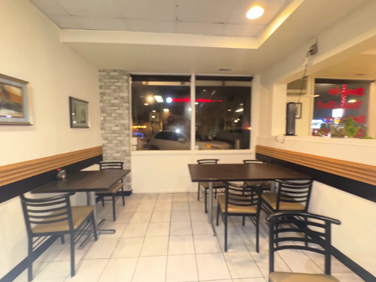 Vibe, Golden West Restaurant