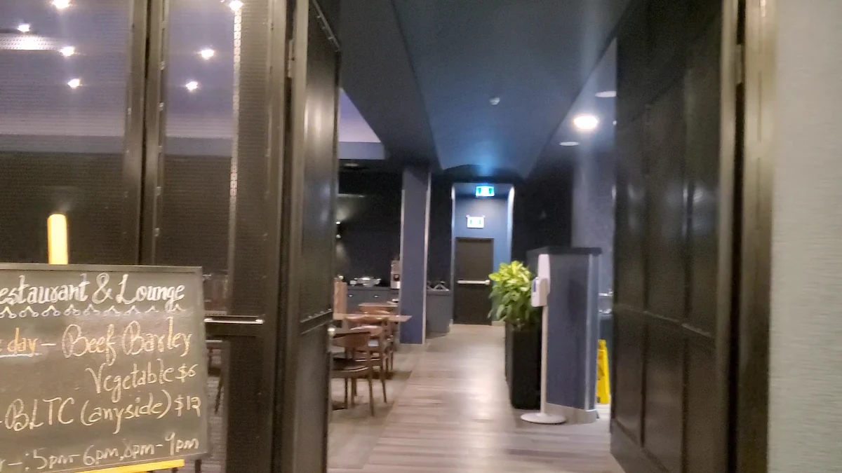Vibe, East 75 Restaurant and Lounge