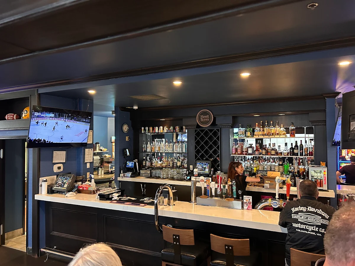Vibe, East 75 Restaurant and Lounge