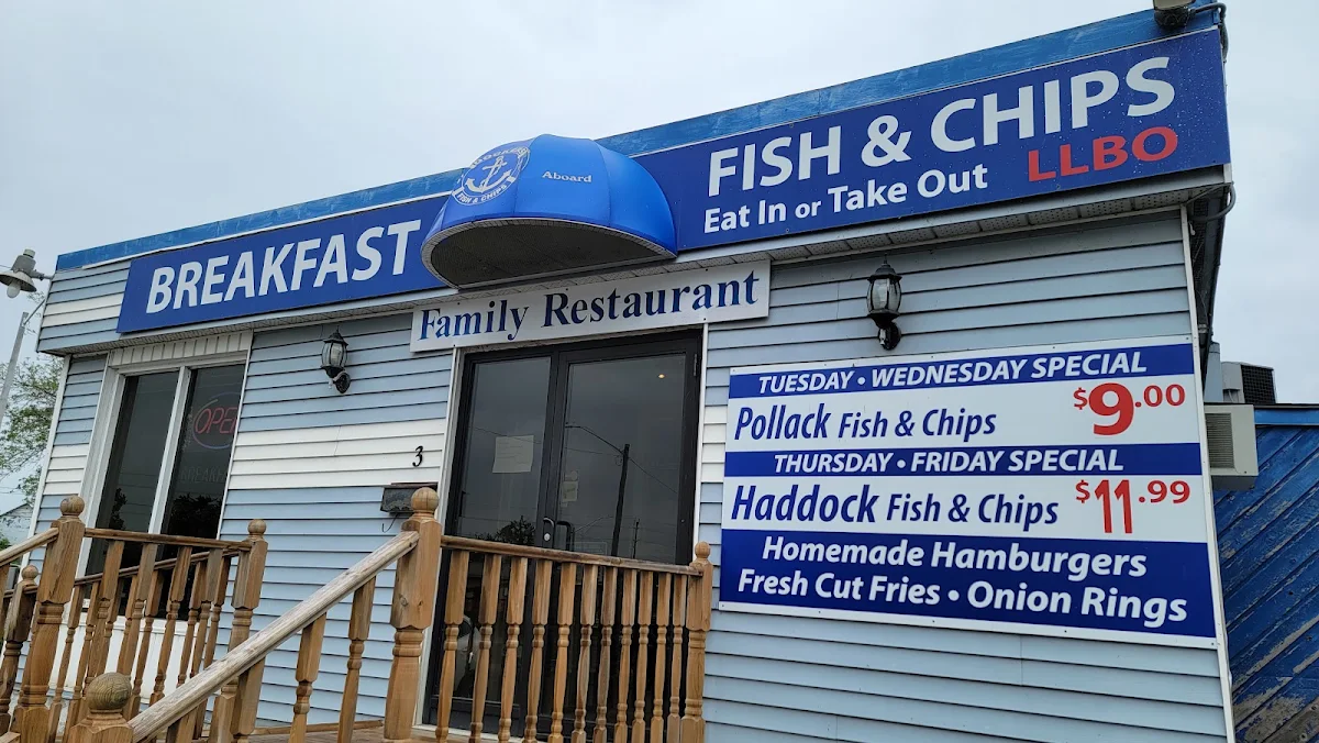 Menu, Docker's Fish & Chip & Breakfast