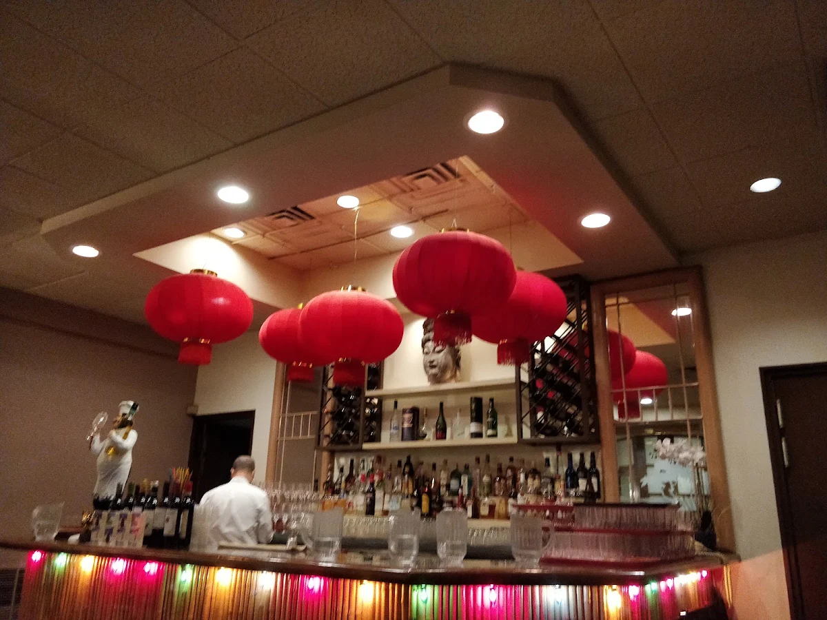Vibe, Pearl River Restaurant