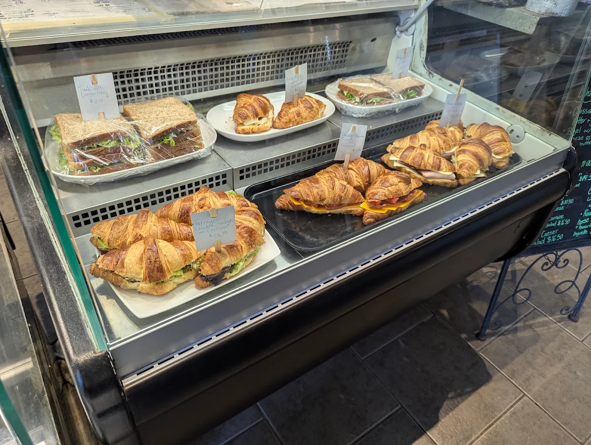 Vibe, Heavenly Cafe