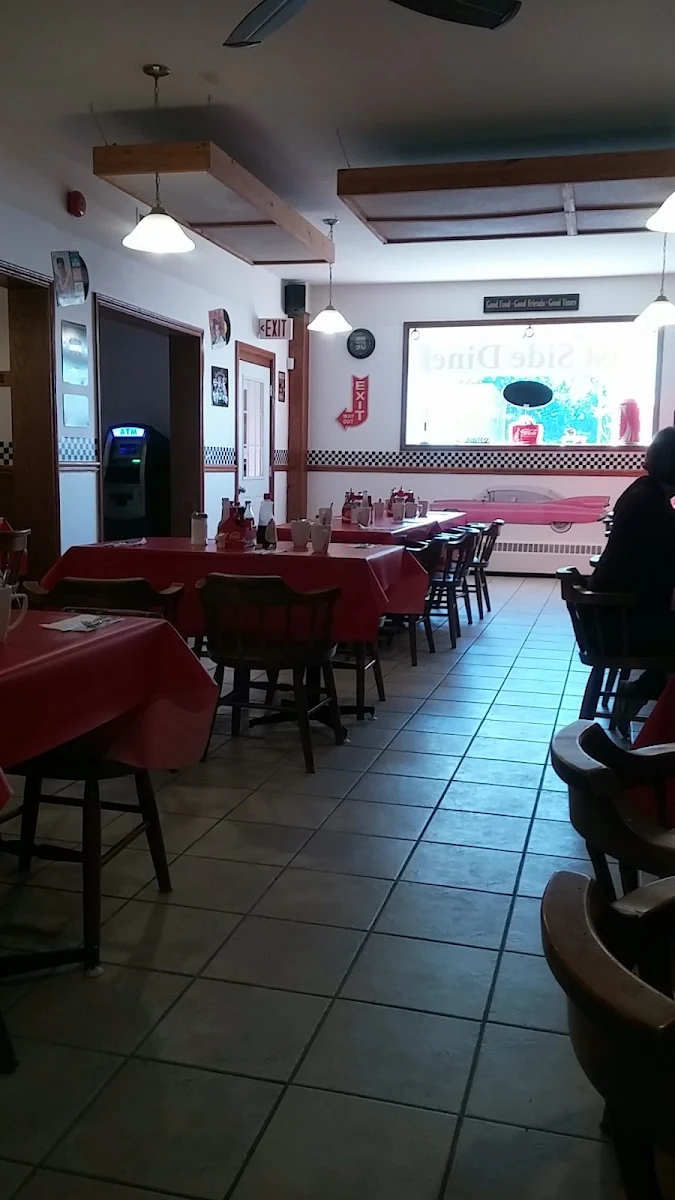 Vibe, East Side Diner