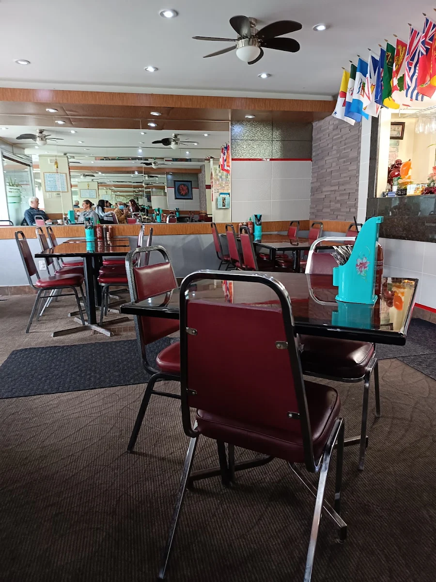 Huong's Vietnamese Bistro cover