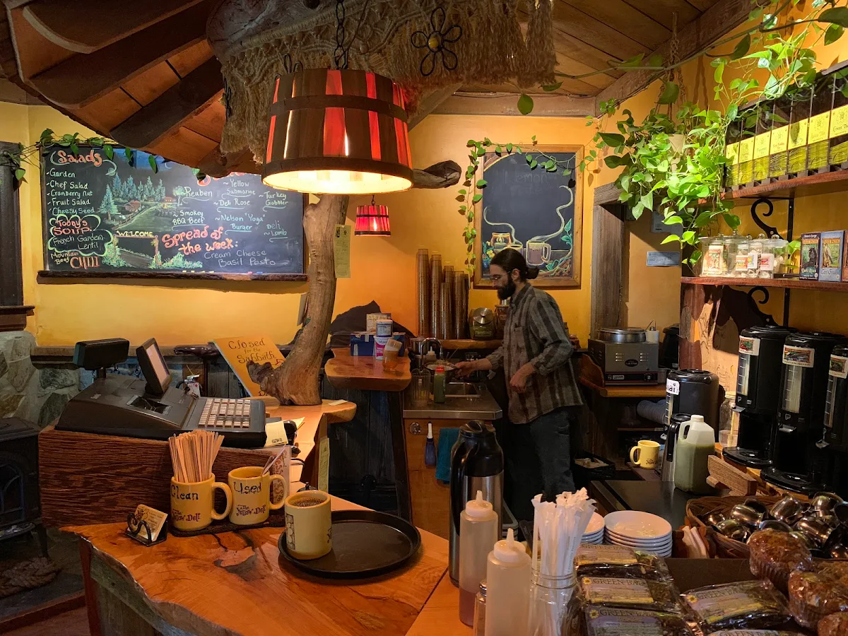 Vibe, The Yellow Deli