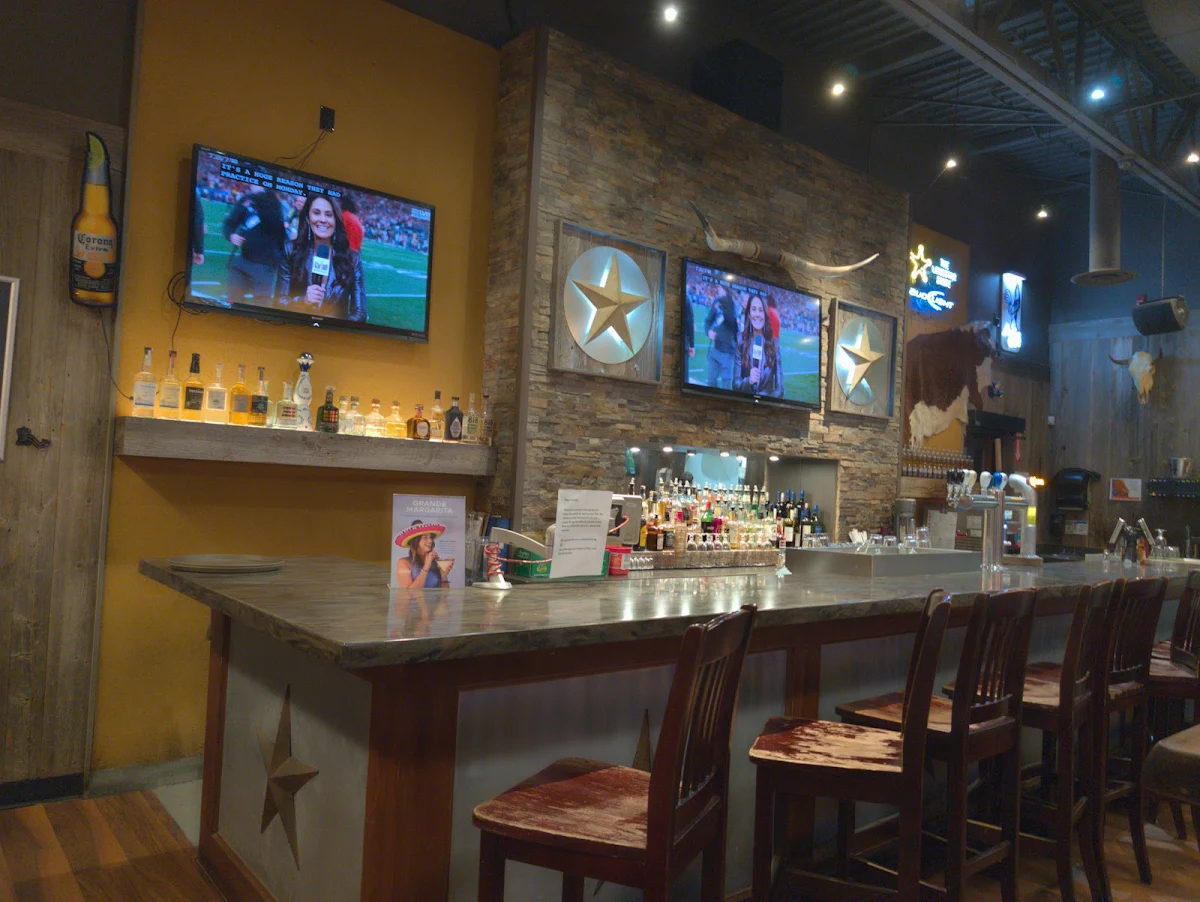 Vibe, Lone Star Texas Grill
