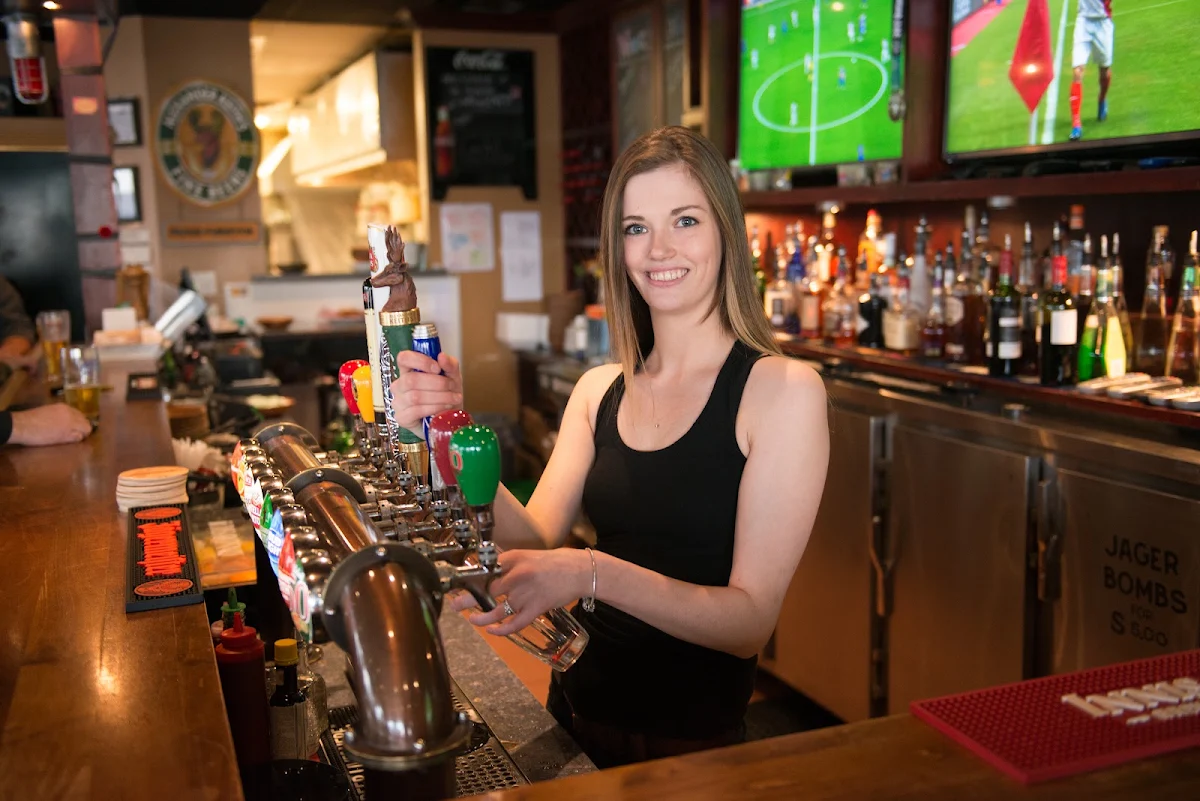 Vibe, Wingporium Sports Bar