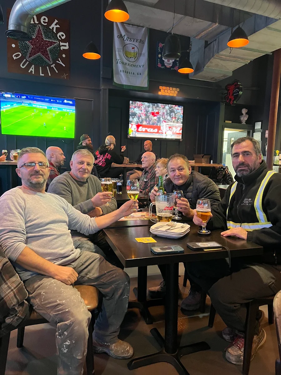 Vibe, Wingporium Sports Bar