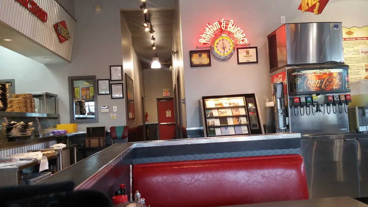 Vibe, Fatburger Langley