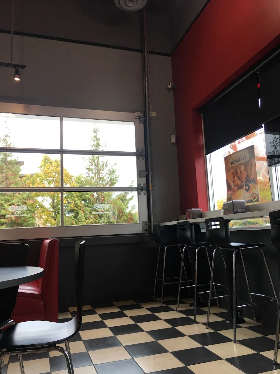 Vibe, Fatburger Langley