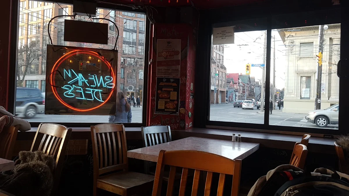 Vibe, Sneaky Dee's