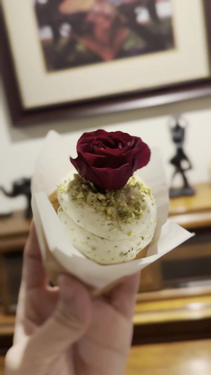 Food & drink, Le Miel Cakes