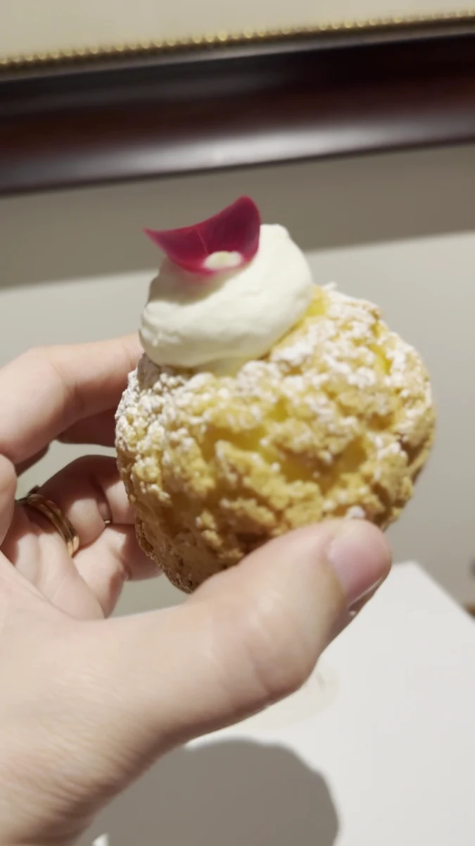 Food & drink, Le Miel Cakes