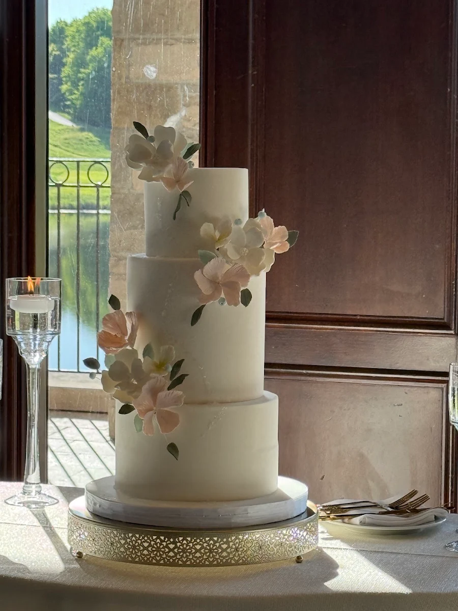 Food & drink, Le Miel Cakes