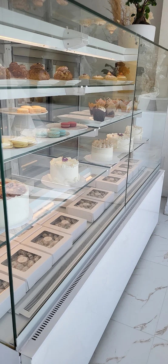 Vibe, Le Miel Cakes