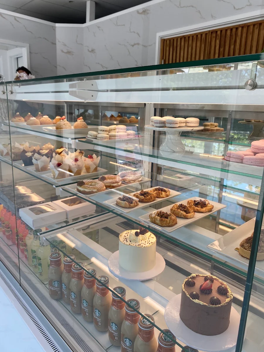 Vibe, Le Miel Cakes