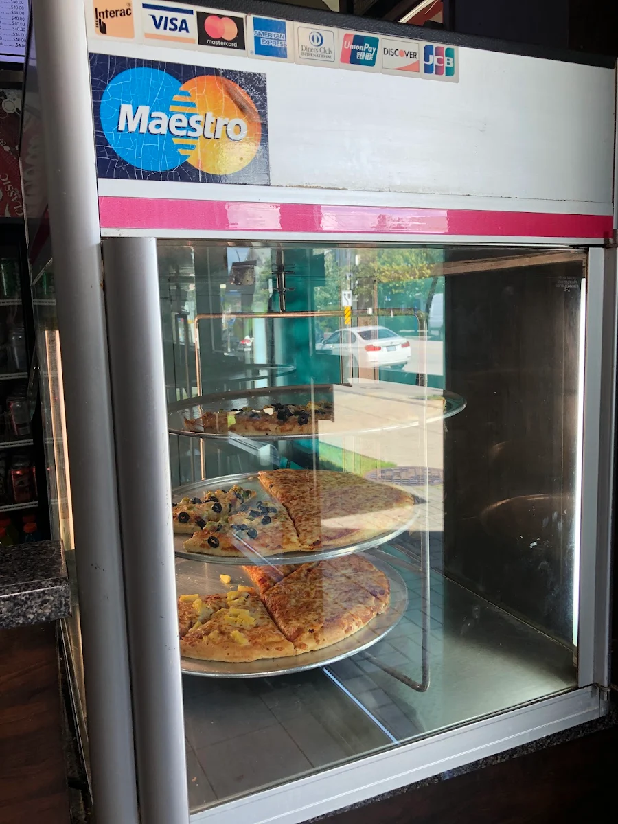 Vibe, Queensboro Pizza