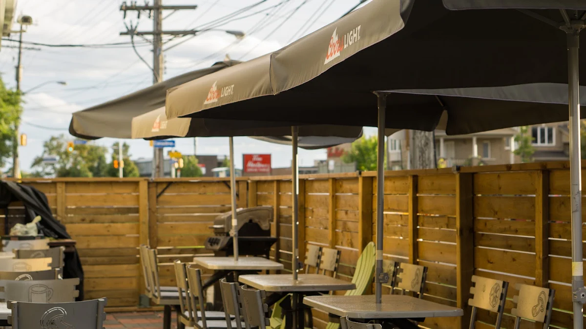 Vibe, Starlite Family Restaurant