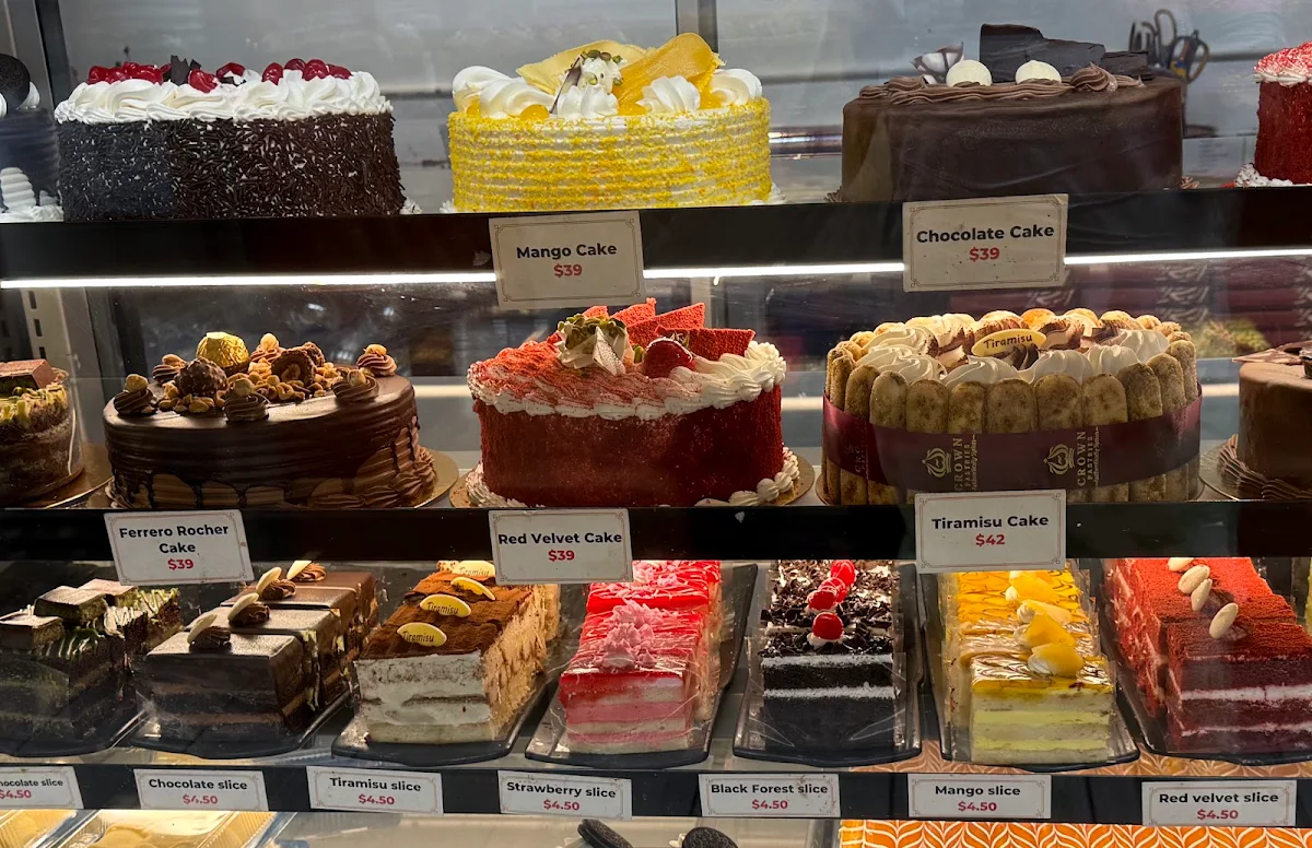 Vibe, Crown Pastries